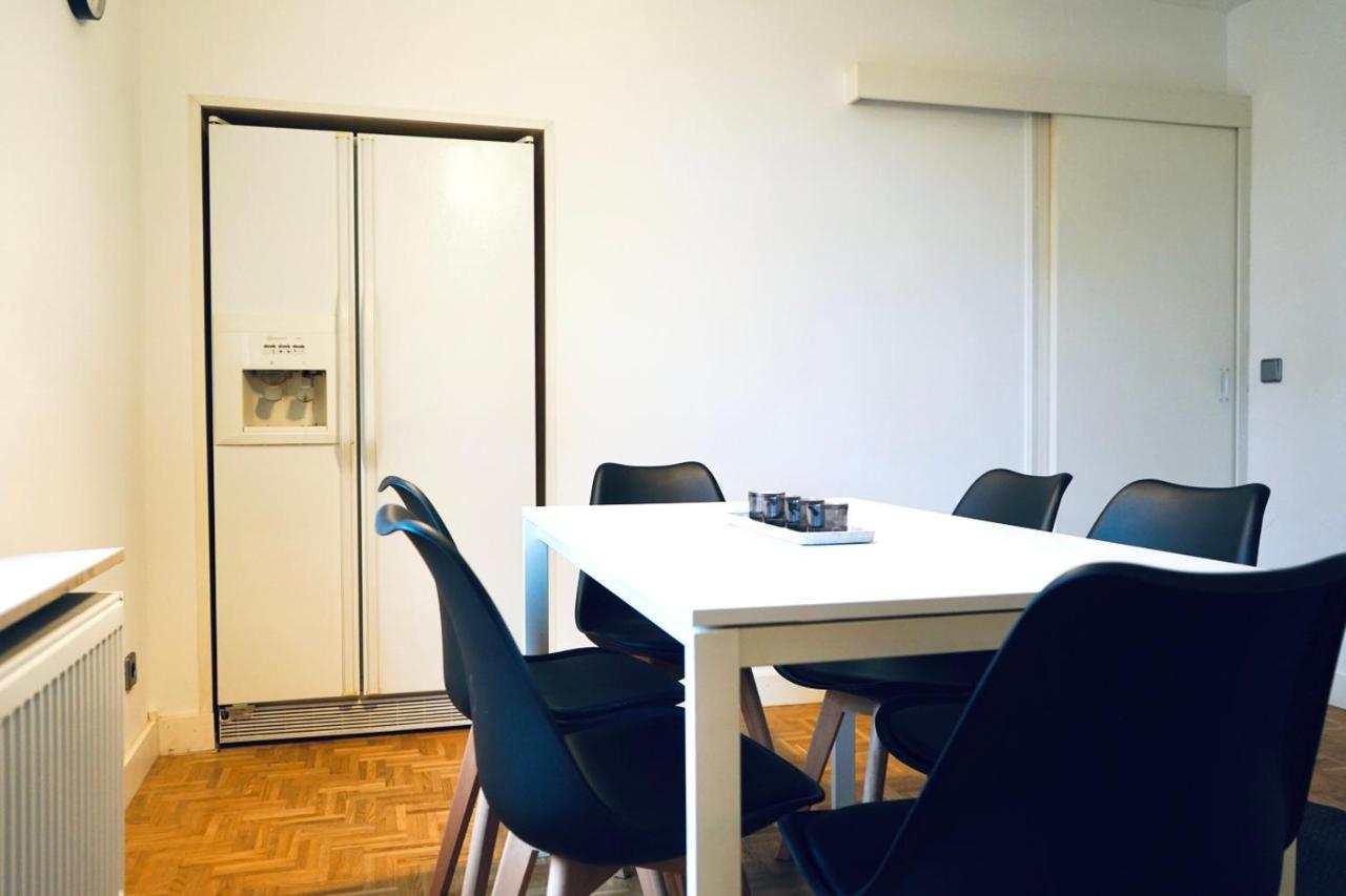 Geraeumiges Wohnen Fuer 7 Personen- Parkplatz- Waschmaschine- 3 Schlafzimmer Wolfsburg Exterior photo